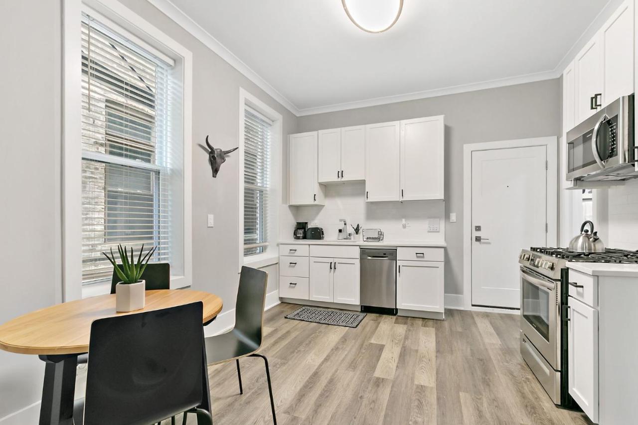 2Br Comfy And Stylish Apt In West Town - Erie 1R Chicago Exterior photo